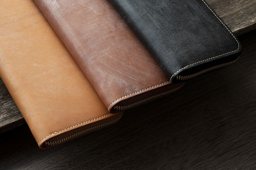 full grain Bridle Leather - ラウンドファスナー式長財布 | CORBO  